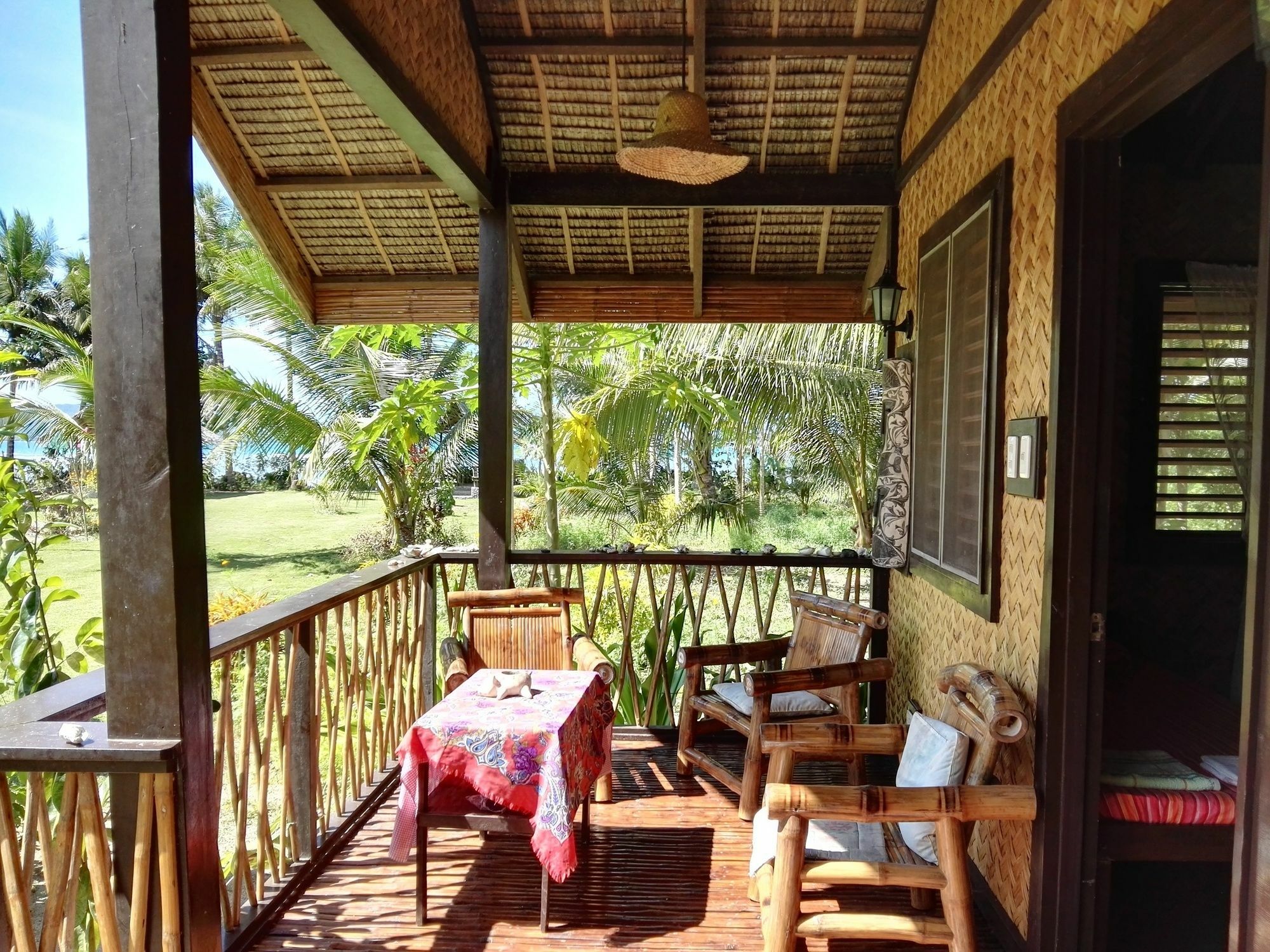 Kahamut-An Beach And Cottages プエルト・プリンセサ エクステリア 写真